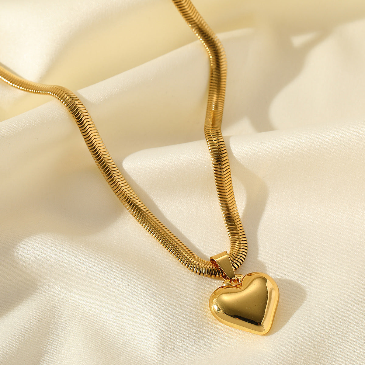 Collar Corazón Dorado