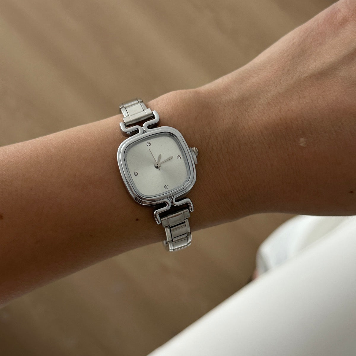 Reloj Italiano Plateado Cuadrado Blanco