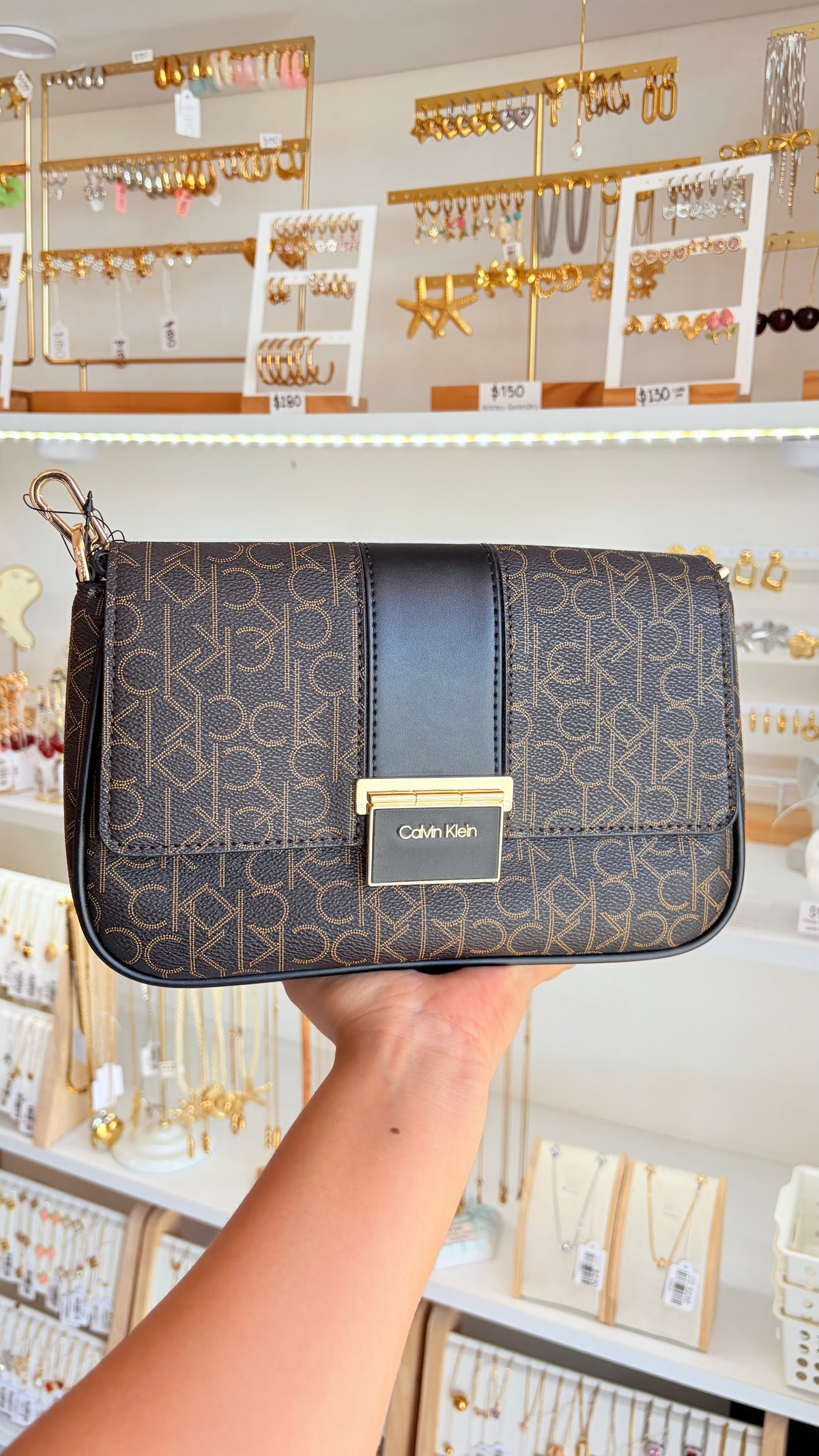 Bolsa Dama Chocolate Y Negro Calvin Klein