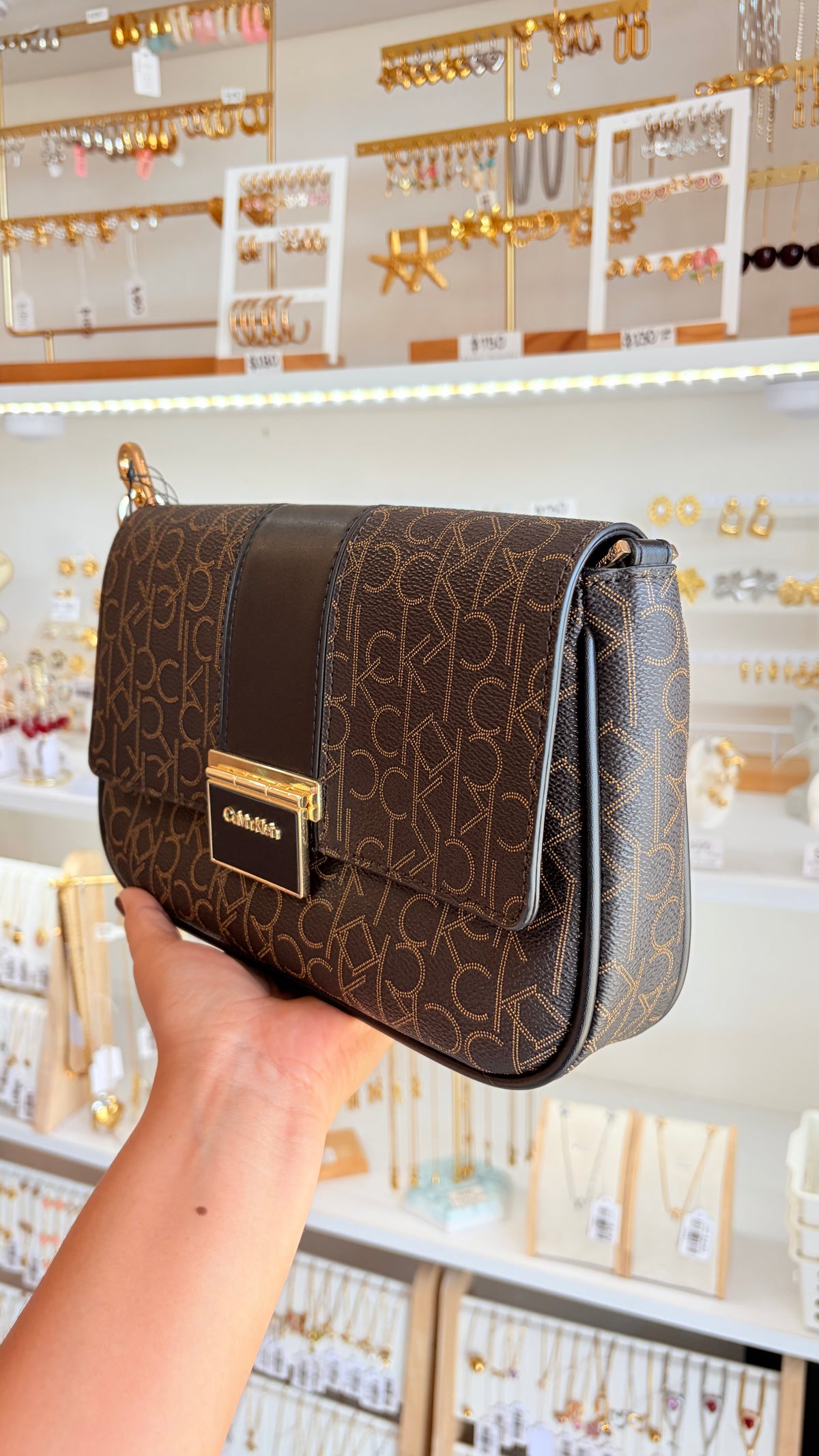 Bolsa Dama Chocolate Y Negro Calvin Klein